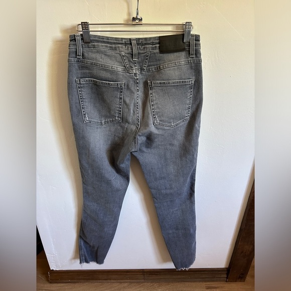 Closed Denim Skinny Pusher Jeans - Picture 11 of 16